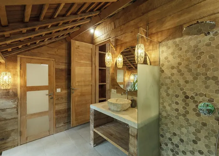 2 Bdrs In Bingin - 2bathrooms Per ベッド・アンド・ブレックファスト 4*