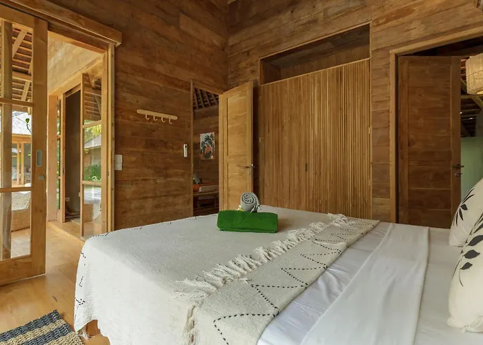 2 Bdrs In Bingin - 2bathrooms Per 4* ウルワツ